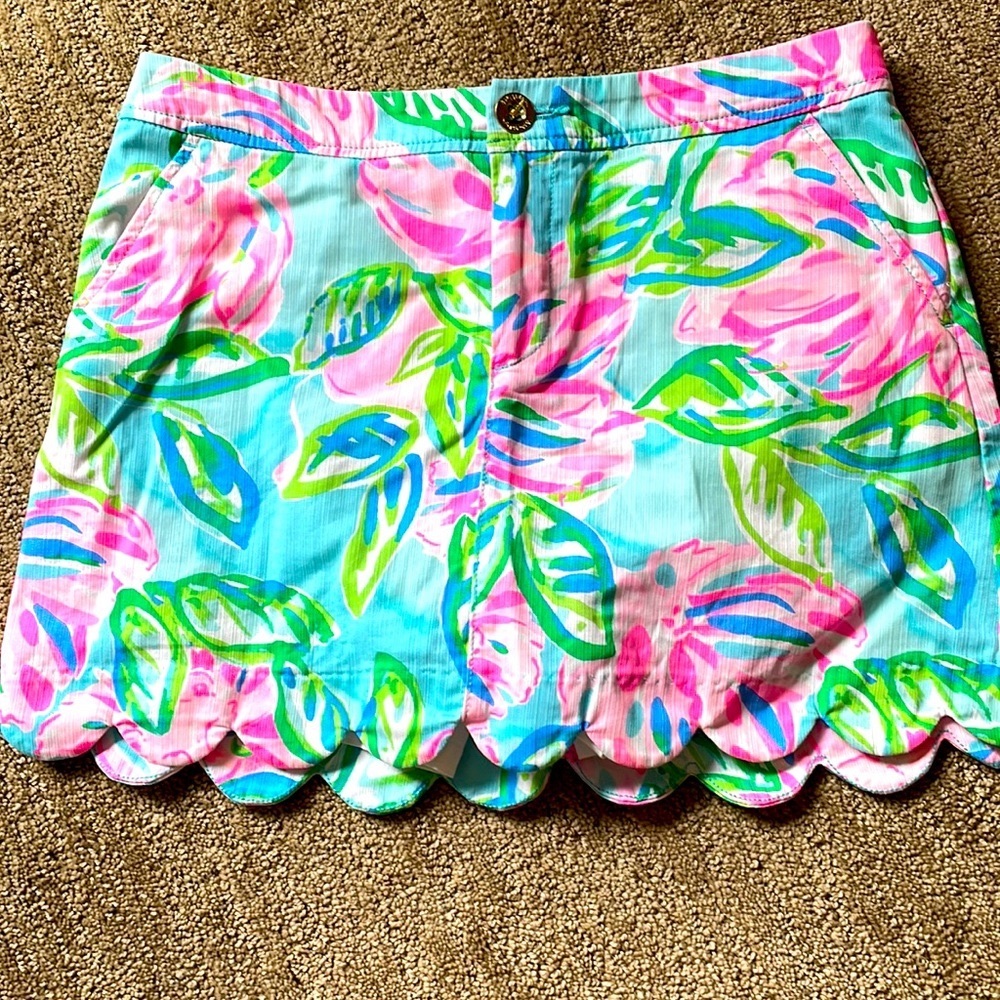 Lilly Pulitzer Skort. Size 4. EUC.